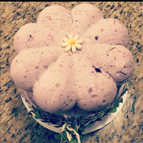 Meet your Posher, Monica - Picture 1 of 1